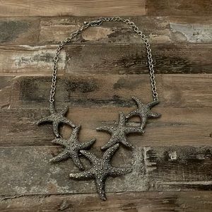 Silver bold starfish necklace